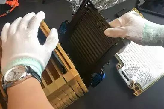通用動力電池組裝流程